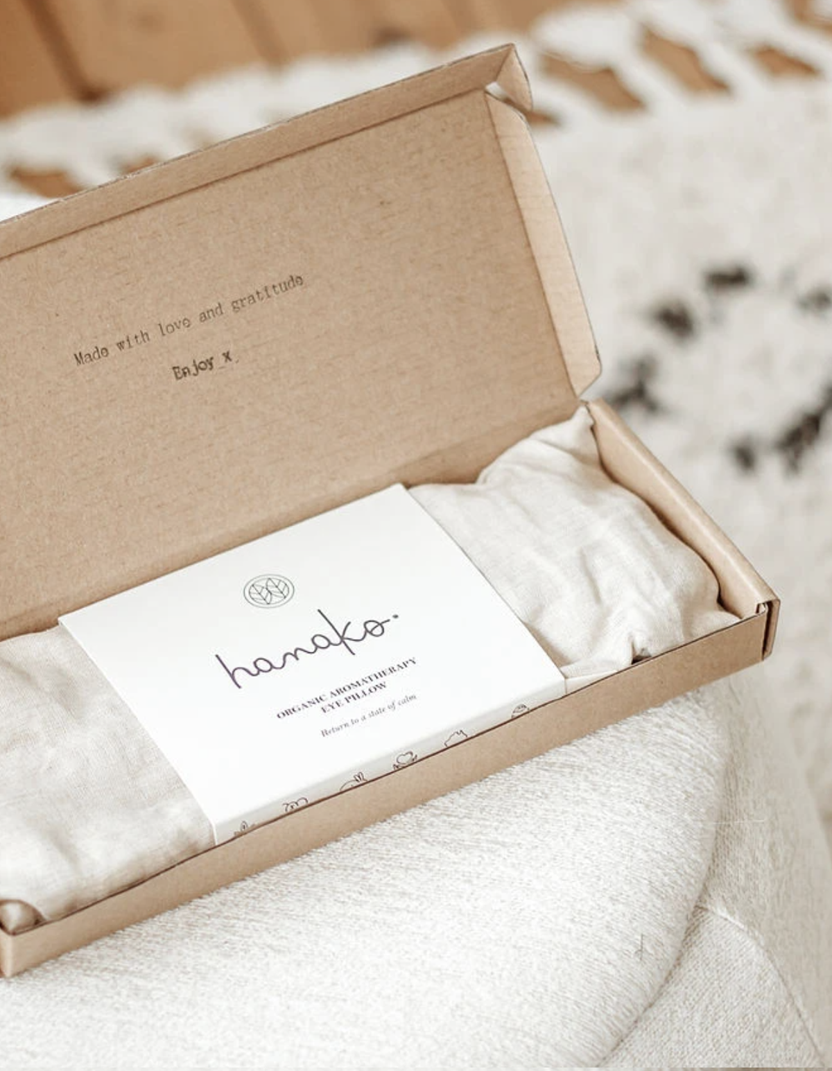 Hanako - Lavender Beige Aromatherapy Eye Pillow - The Bare Theory