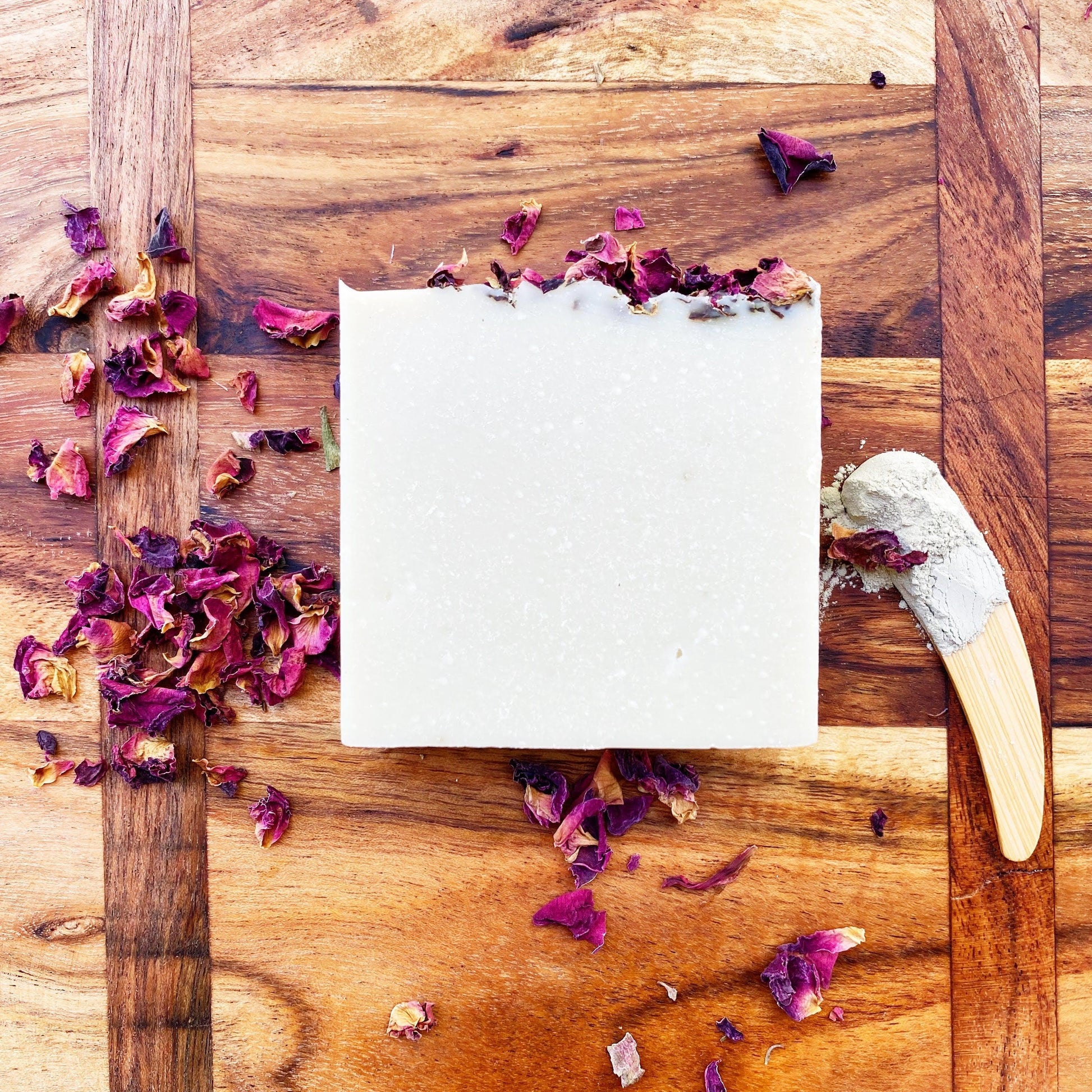 Milla's Pantry - Botanical Body Soap - Zinc & Rose petals - The Bare Theory