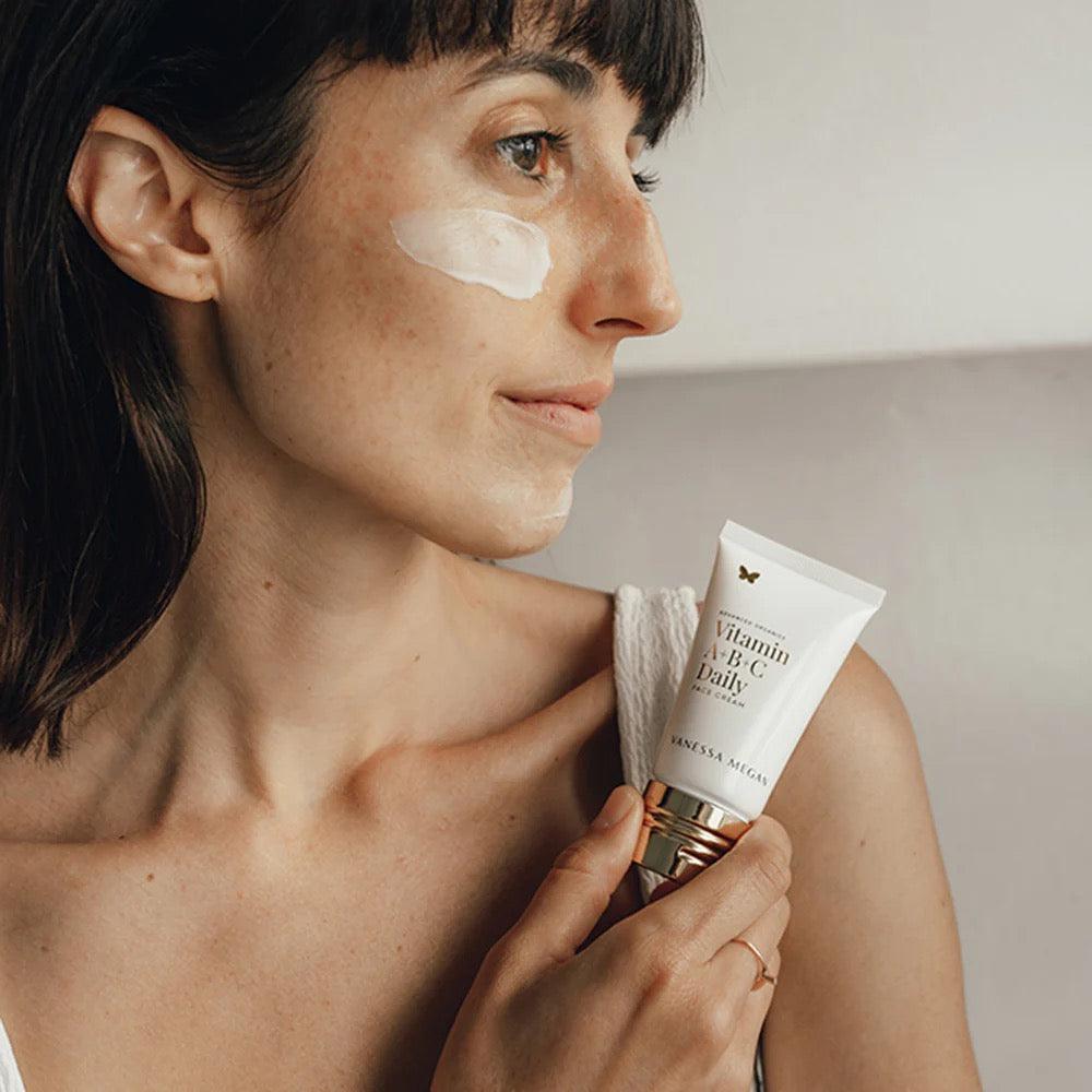 Vanessa Megan - Vitamin A+B+C | Daily Face Cream - The Bare Theory